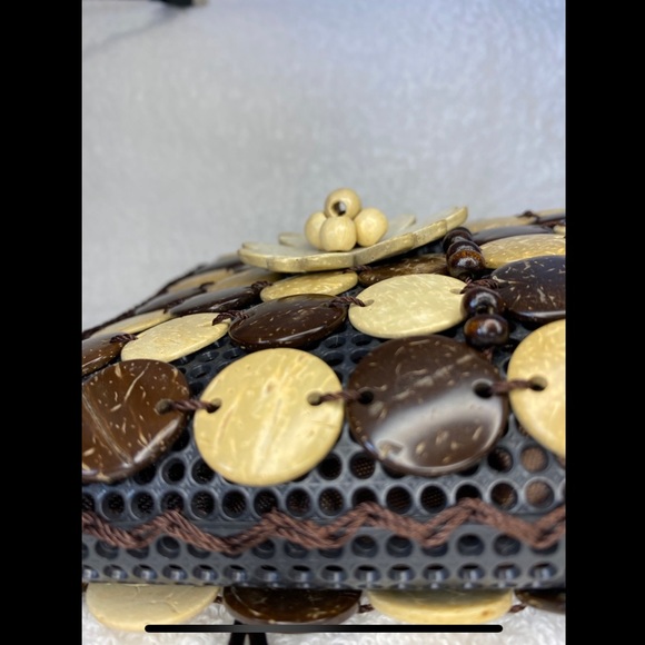 Natural Coconut Shell Handmade Crossbody Purse Hawaiian Sling Bag NWT - Picture 9 of 14